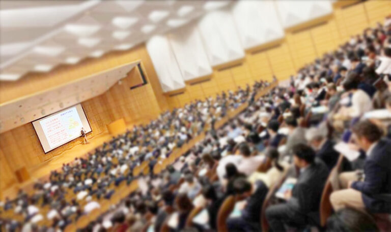 ハイブリッド配信でよくあるトラブルと運営の注意点|解決のカギは「リソース不足」だった!